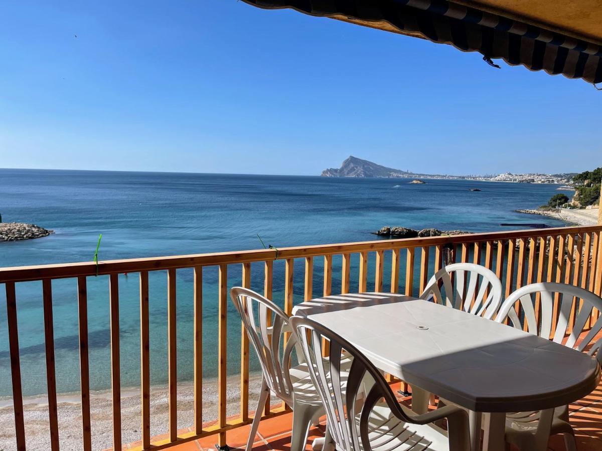 Sunrise Beachfront Apartment By The Marina Altea Exterior foto